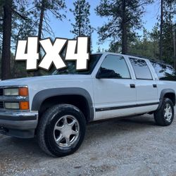 1996 Chevrolet Suburban 4 X 4