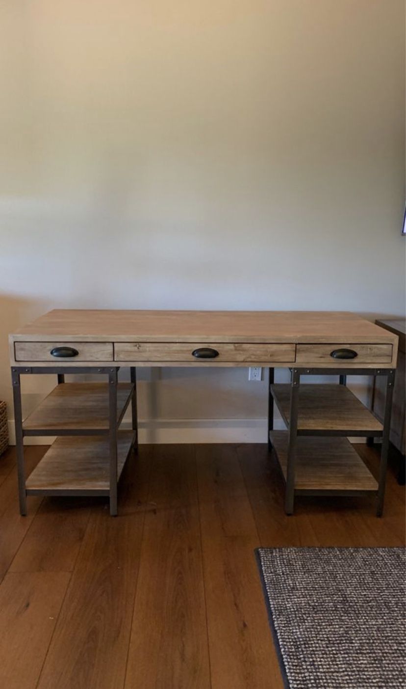 World Market Teagan Desk for Sale in Maple Valley, WA OfferUp