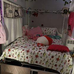 Queen size canopy frame