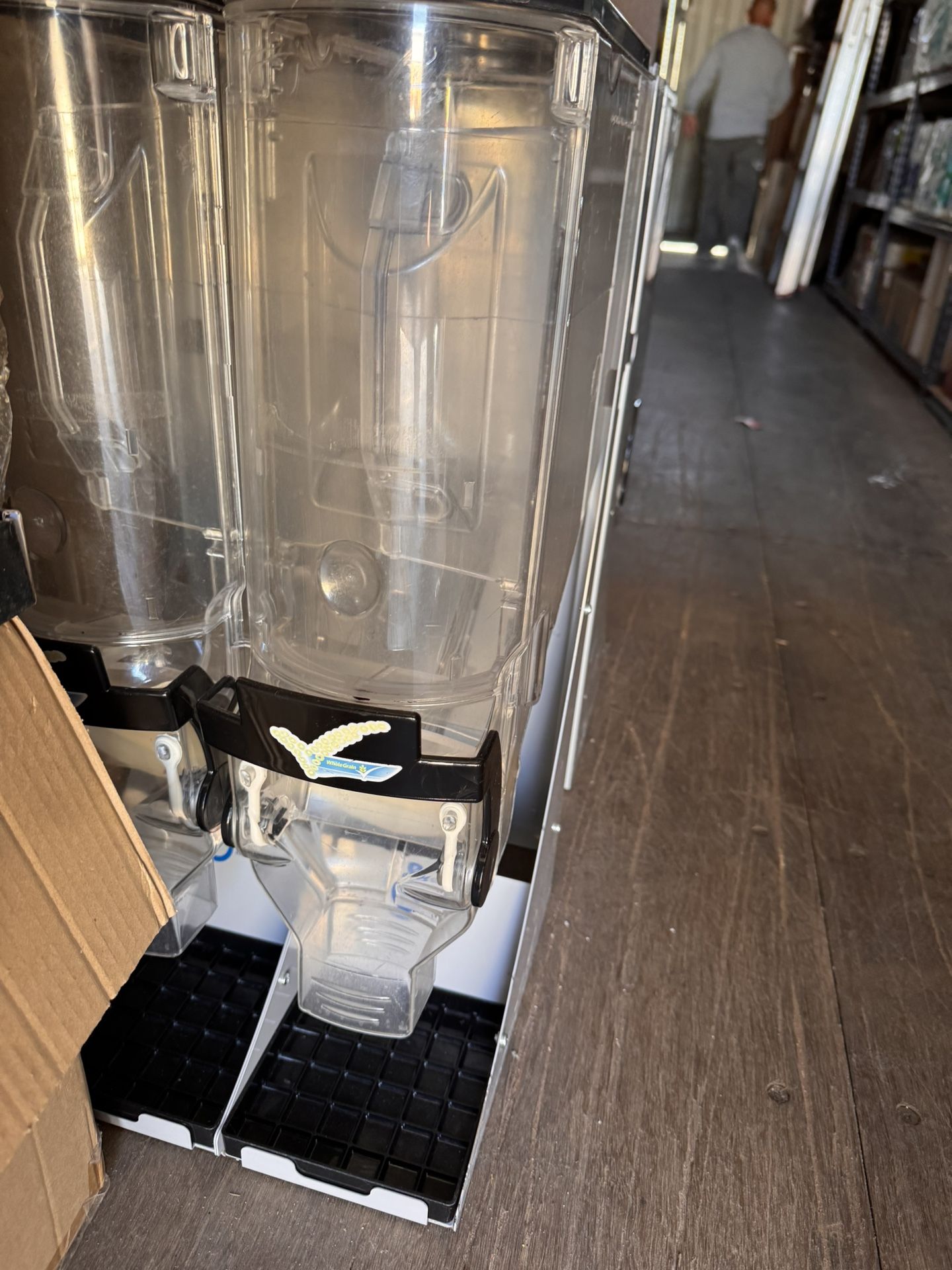 Food Dispenser 