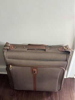 Suitcase- London Fog