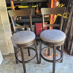 Swivel Bar Stools 