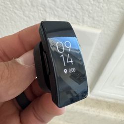 Fitbit Inspire HR Tracker Watch w/ Charger