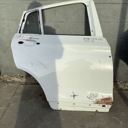 2011 2012 2013 2014 2015 2016 2017 BMW X3 ( F25 ) REAR PASSENGER DOOR
