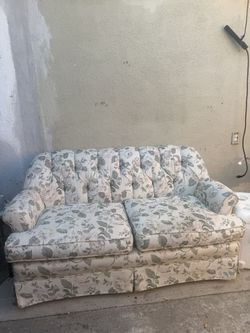 Couch Floral Pattern