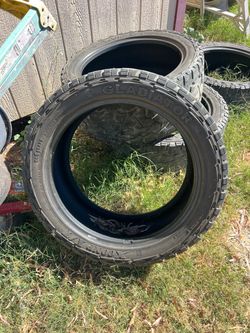 33x12.50r22.