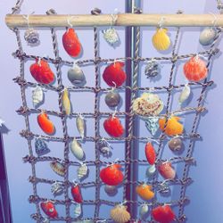 Hawaiian Shell Hanger 