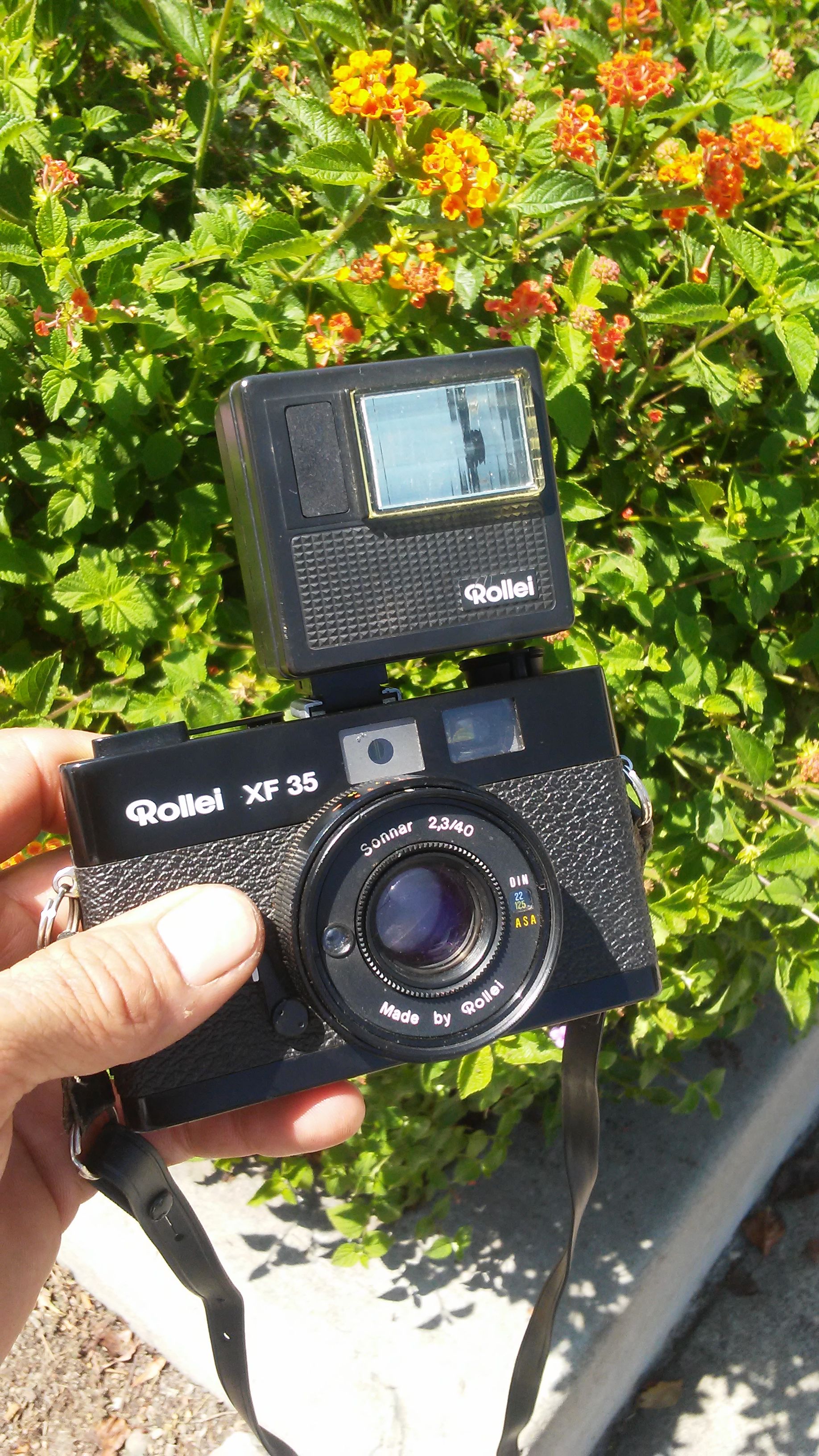 Rollei XF-35 Compact Rangefinder w/flash & manual