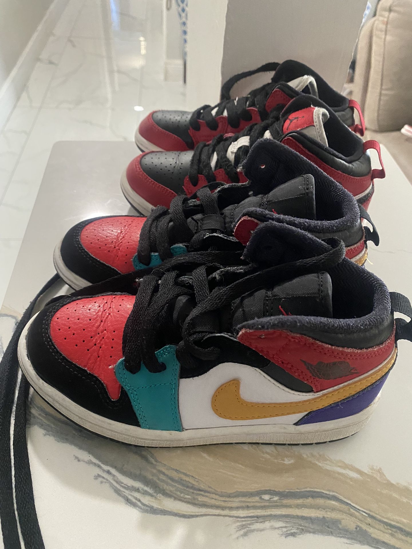 Air Jordan Multi Color Jordan Mid Chicago Black Toe