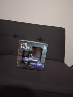 ICE cube lowrider boblehead