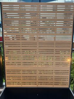 Outdoor Privacy Screen Planter Box – Wood Look Patio Divider