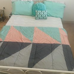 Bed frame + Mattress