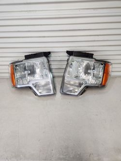 2009 to 2014 Ford F150 Factory Headlights