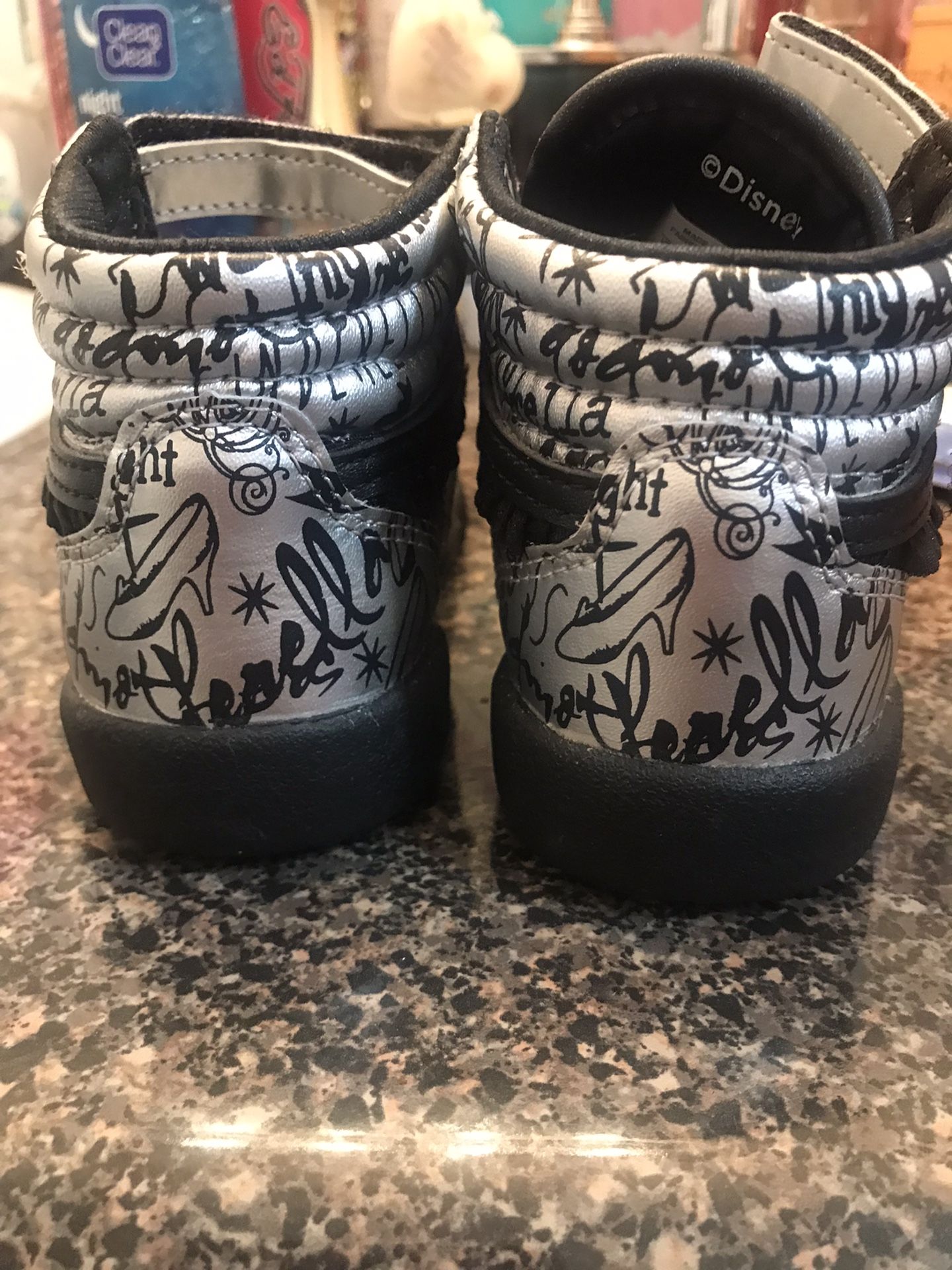 Cinderella Reebok Classics 6c