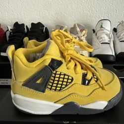 Jordan 4 Retro Lightening 