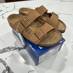 Brand New Birkenstock Arizona Slide Sandal Size: 42