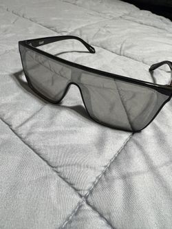 Quay Nightfall Sunglasses. Brand New Never Worn. Comes In Case And Quay Cleaning Rag