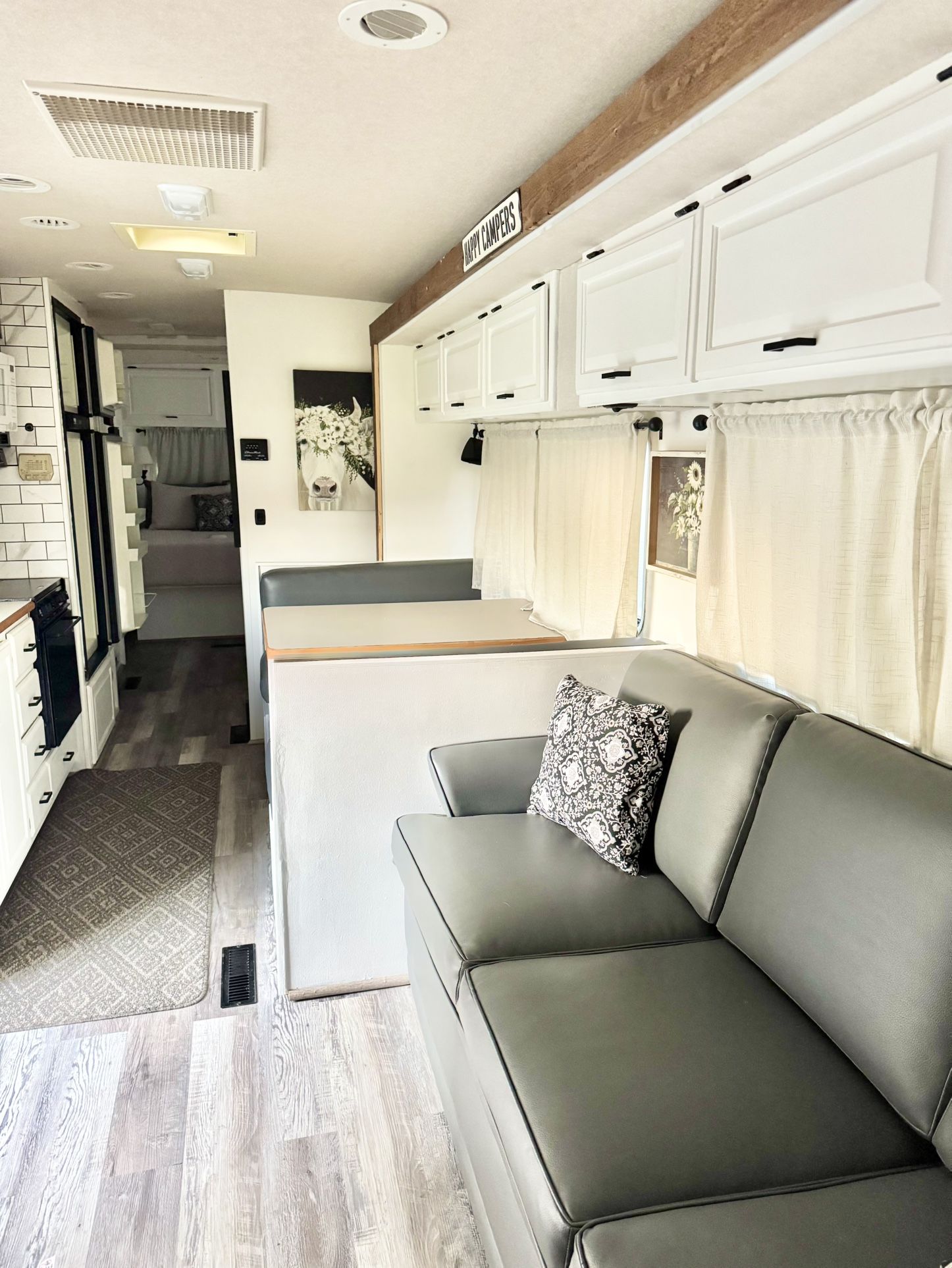 RV 1998 WINNEBAGO ADVENTURER - 35’ w/ Slide Out