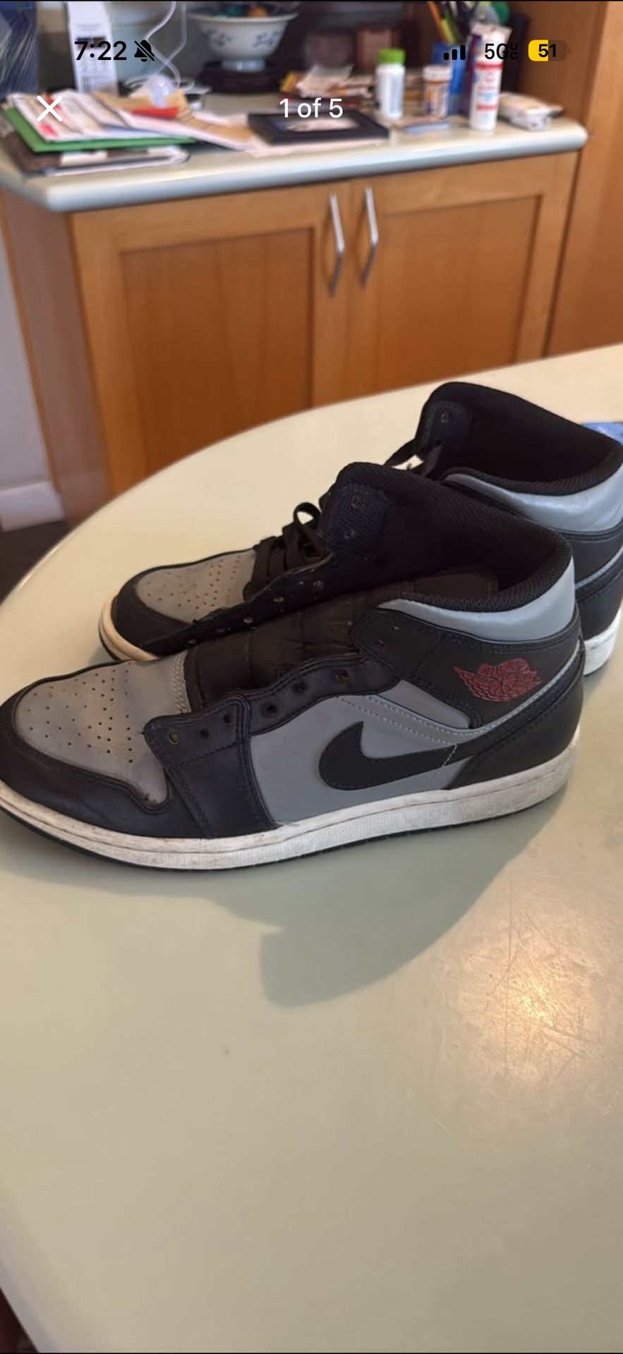 Jordan 1 Mids