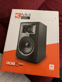 JBL 306P MkII 2-Way 6.5" Active Nearfield Studio Monitor (PAIR)