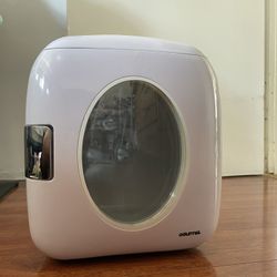 Gourmia Mini Fridge 
