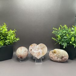 Natural Hand Carved Pink Amethyst And Flower Agate Mixed Spear 67 Mm 182 G, Heart 164 G 3.6“ X 3.2“, Palm Stone 158 G 3.6“ X 2.7 Inches