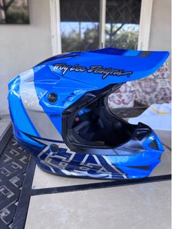 Off-roading helmets