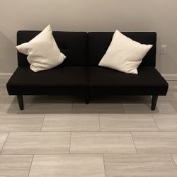Black Futon 