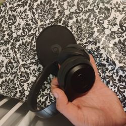 Beat Solo 3 Studio Headphones Wired