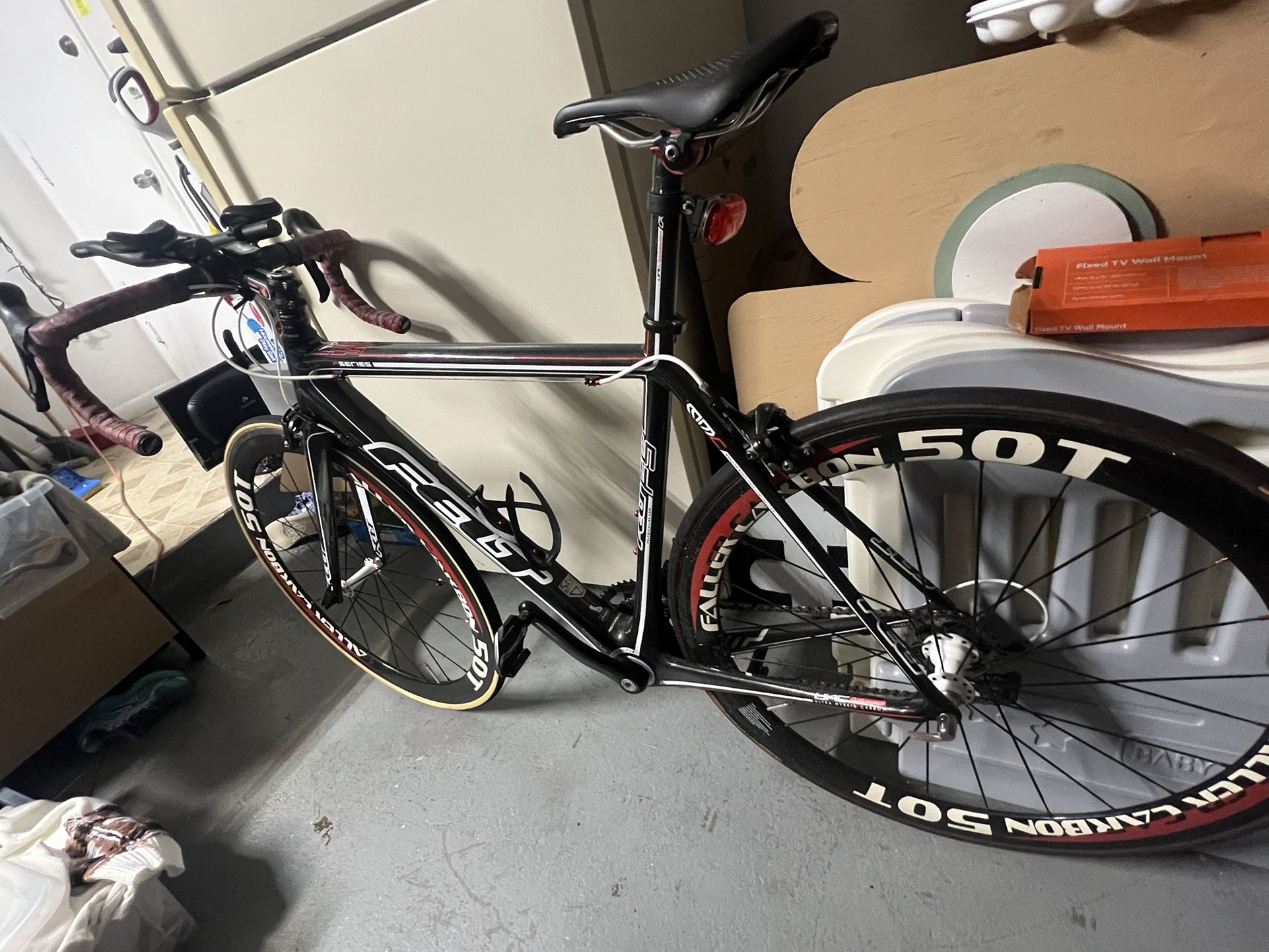 Felt Carbon Fiber Road Bike