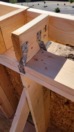 Ayuntes Y Carpinteros