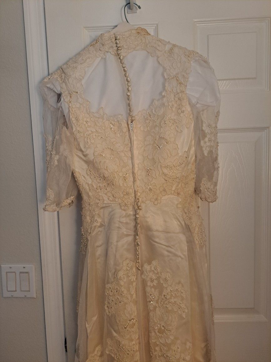 Vintage Wedding Dress