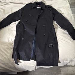 Women’s Tommy Hill finger Medium Coat