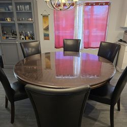 Pilottown 8-Person Dining Set (Oak) 