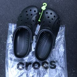 Crocs Size 9