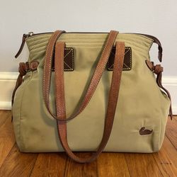 Beautiful Dooney & Bourke Nylon Tote 