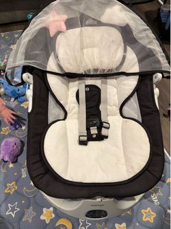 Baby swing