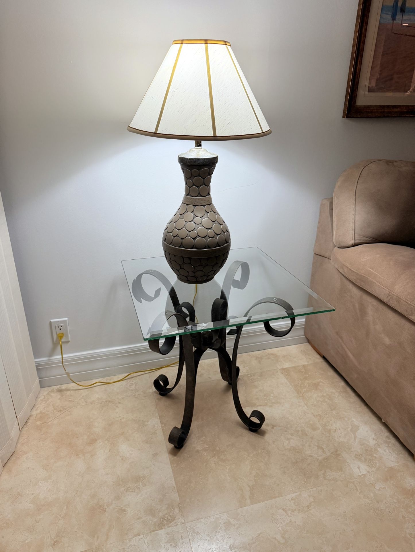 Beautiful Antique elegant Nightstand+Lamp set. Nice and cozy. Like new condition. Heavy duty nightstand is 23” tall: high quality forged metal and gla