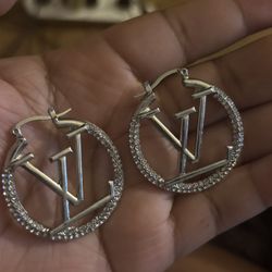 Good Quality Earrings 