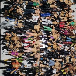 More WWE WWF Wrestlers In Stop By 