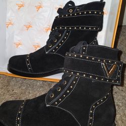 Louis VUITTON Wonderland Ankle Boots