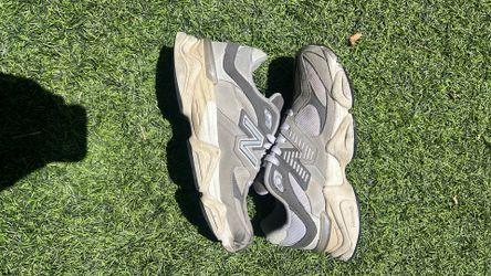 Size 7 new balance 9060