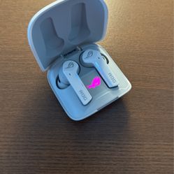 ROG Cetra Wireless Gaming Earbuds 