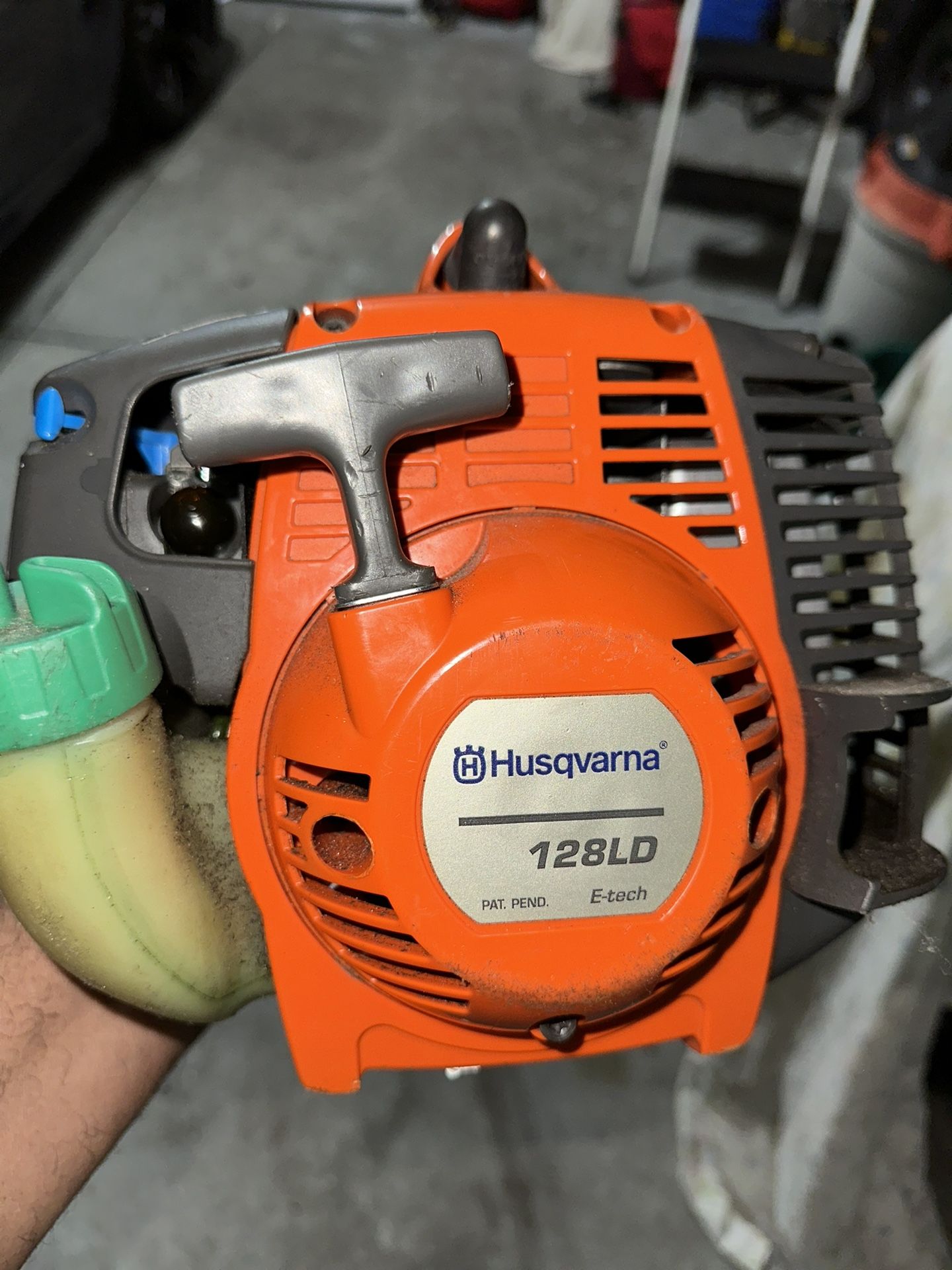 Husqvarna 128 LD Straight Shaft w/ Edger