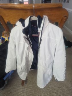 XL Tommy  Hilfiger coat with liner and hood