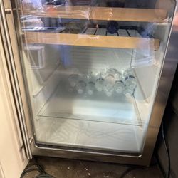 U-LLINE under Counter Refrigerator 