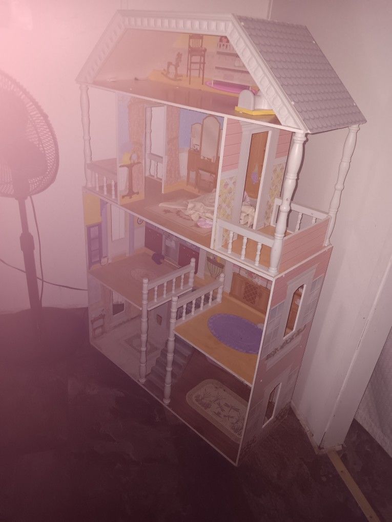 Doll House