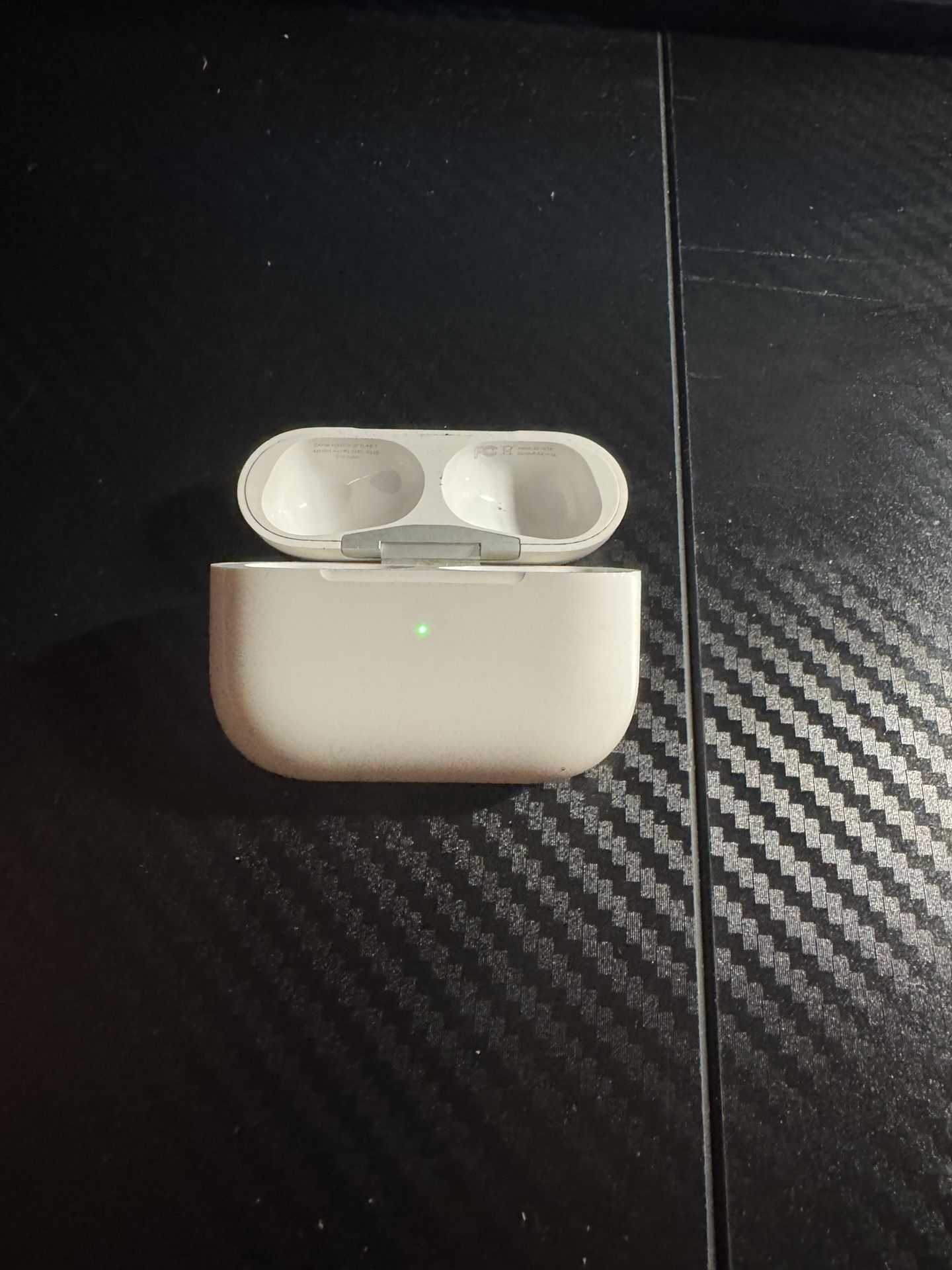 AirPods Pro (1st Gen) Wireless Charging Case – Model A2190