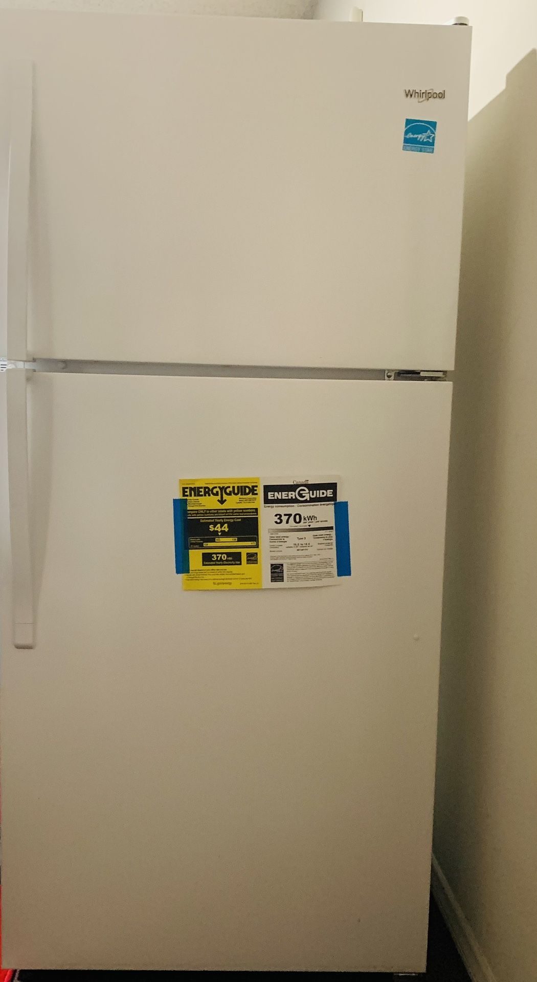 Refrigerator 