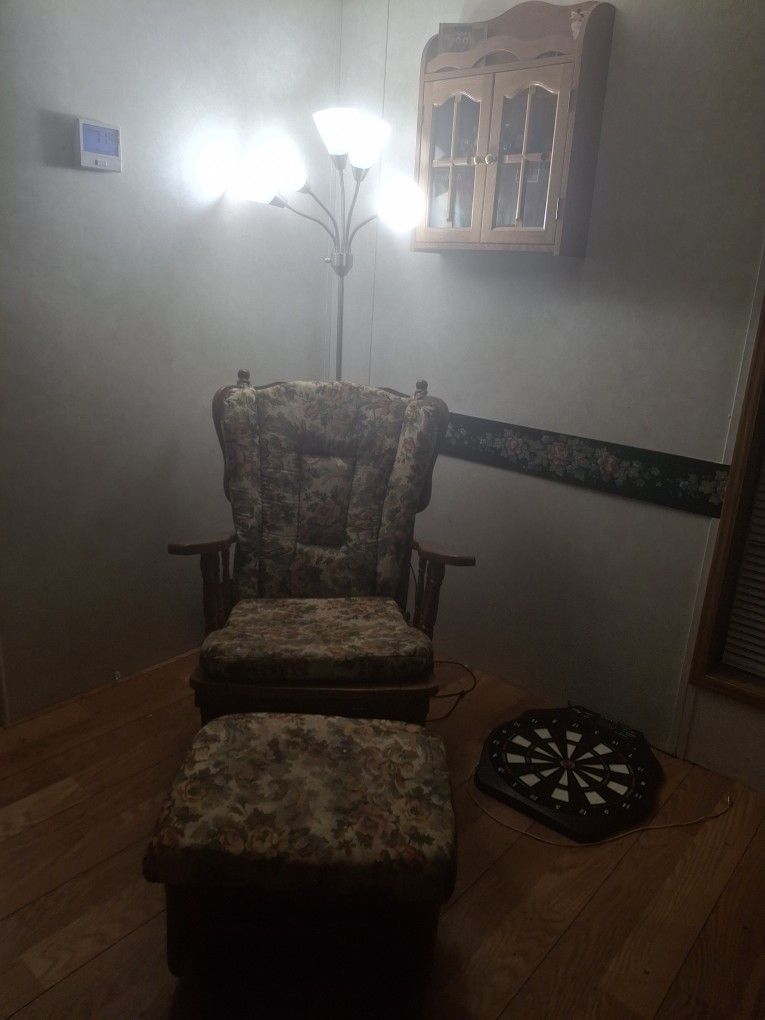 Glider With Hassock
